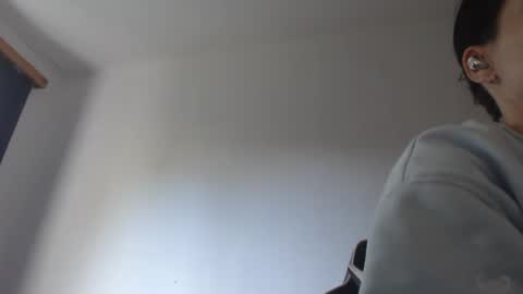 Snapshot of blondyelena chatting on 05-24-26, 06:18 blondyelena online show from 05-24-26, 06:18