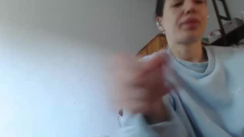 Snapshot of blondyelena chatting on 06-07-26, 05:44 blondyelena online show from 06-07-26, 05:44