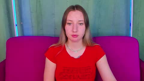 Snapshot of blondyjolly chatting on 03-26-26, 01:22 blondyjolly online show from 03-26-26, 01:22