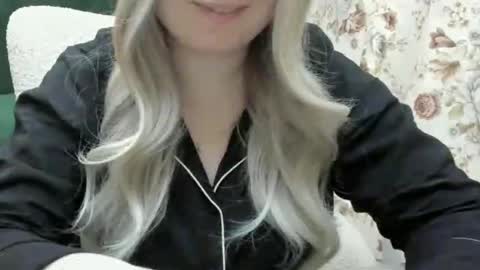 blondymargaret online show from 02-24-25, 07:52