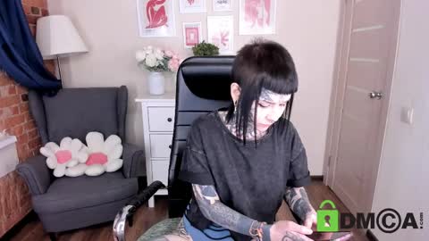 Mary online show from 04-08-26, 08:31