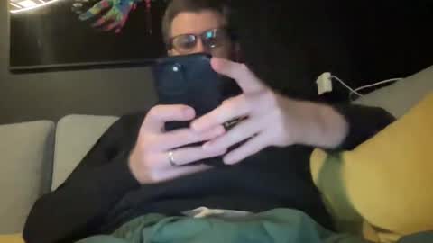 Snapshot of bloodbank23 chatting on 01-26-25, 07:20 Thomas online show from 01-26-25, 07:20