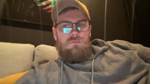 Snapshot of bloodbank23 chatting on 02-18-25, 01:33 Thomas online show from 02-18-25, 01:33