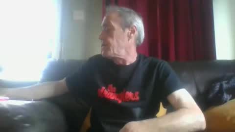 bloody52 online show from 01-18-26, 01:59