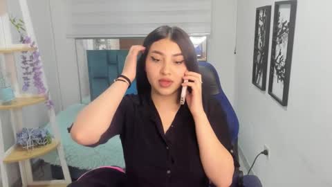 Snapshot of bloom_winxx chatting on 02-10-26, 02:37 bloom_winxx online show from 02-10-26, 02:37