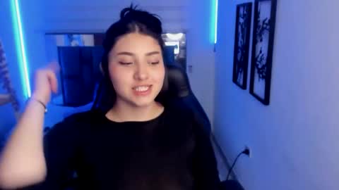 Snapshot of bloom_winxx chatting on 02-13-26, 03:13 bloom_winxx online show from 02-13-26, 03:13