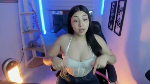 Snapshot of bloom_winxx chatting on 02-16-26, 03:02 bloom_winxx online show from 02-16-26, 03:02