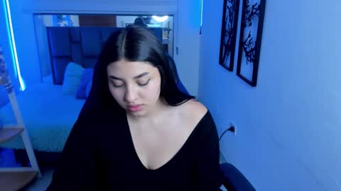 Snapshot of bloom_winxx chatting on 02-19-26, 03:13 bloom_winxx online show from 02-19-26, 03:13