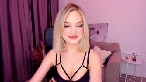 Sophia online show from 02-25-25, 08:19