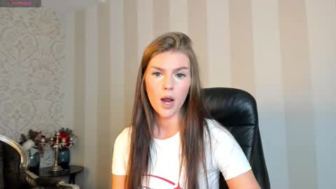 Snapshot of bloomingofvanessa chatting on 02-13-26, 11:50 Vanessa online show from 02-13-26, 11:50