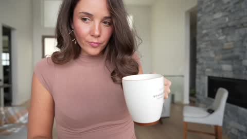 Emma Bloom online show from 12-08-24, 07:11