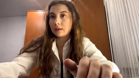 Snapshot of blossomroady chatting on 02-12-26, 10:10 Alice online show from 02-12-26, 10:10