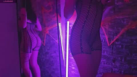 Snapshot of blowjob_sex69 chatting on 10-24-25, 02:08 santiylola online show from 10-24-25, 02:08