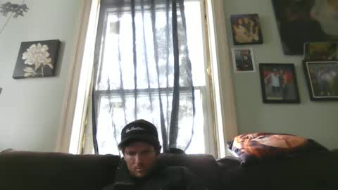 Snapshot of blowme19866 chatting on 02-18-25, 02:06 blowme19866 online show from 02-18-25, 02:06