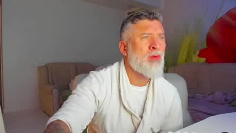 Snapshot of blowmyxxl chatting on 01-07-26, 08:22 Nico online show from 01-07-26, 08:22