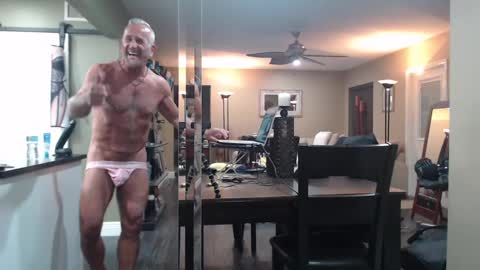Snapshot of blu4121 chatting on 03-09-25, 01:25 Wyatt online show from 03-09-25, 01:25