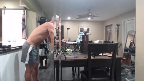 Snapshot of blu4121 chatting on 09-16-25, 04:41 Wyatt online show from 09-16-25, 04:41