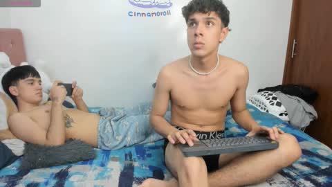 Blue online show from 09-23-25, 07:33