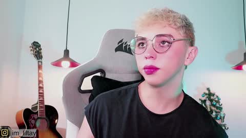 TAY   online show from 12-04-24, 12:47