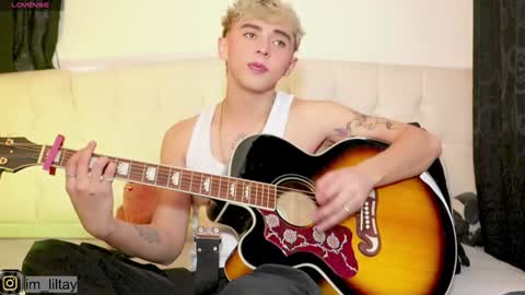 TAY   online show from 01-04-25, 04:54