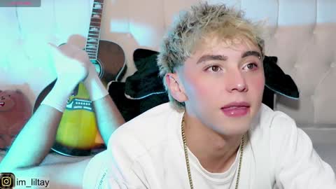 TAY   online show from 01-06-25, 03:51