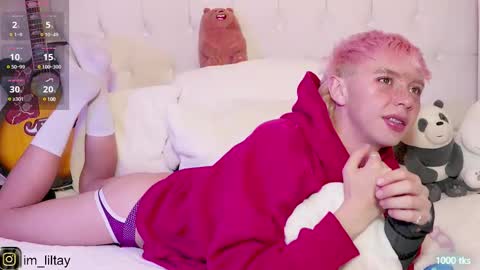 TAY   online show from 03-10-25, 05:22