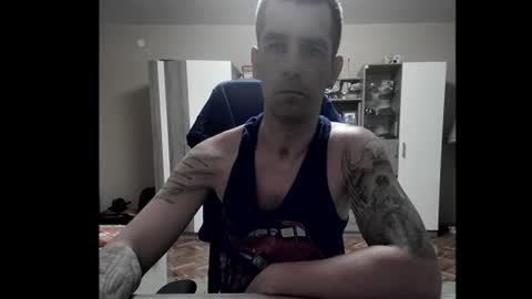 Snapshot of blue_eyed_wolf chatting on 06-17-26, 07:04 Runaway online show from 06-17-26, 07:04