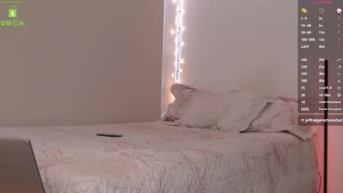 Snapshot of blue_nebula chatting on 10-03-25, 02:47 Blue online show from 10-03-25, 02:47