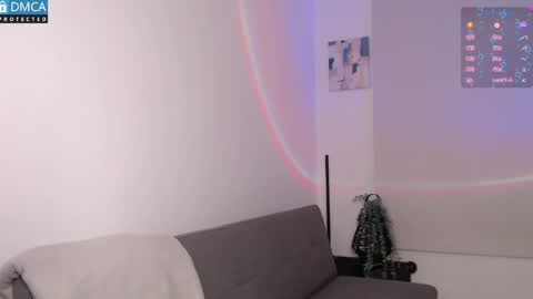 Snapshot of blue_nebula chatting on 05-06-26, 05:14 Blue online show from 05-06-26, 05:14