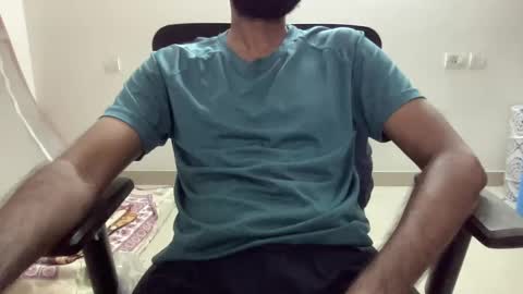 blue_streak3290 online show from 01-04-25, 05:58