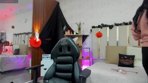 blue_tay1 online show from 10-30-25, 12:39