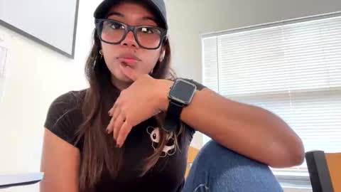 Snapshot of blueaby1 chatting on 09-27-25, 03:06 blueaby1 online show from 09-27-25, 03:06