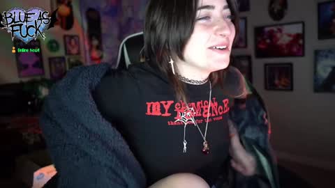 Blue online show from 01-09-25, 01:50