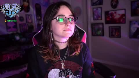 Blue online show from 01-10-25, 01:42