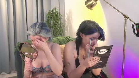 Snapshot of bluebeell chatting on 05-02-26, 01:16 bluebeell online show from 05-02-26, 01:16