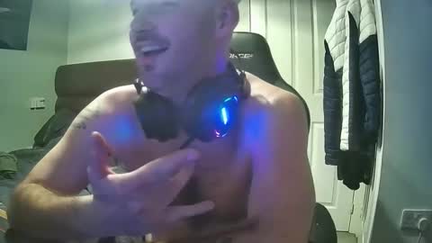 bluebirdflame1 online show from 12-22-24, 07:00