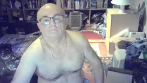 bluebox65 online show from 12-04-25, 06:49