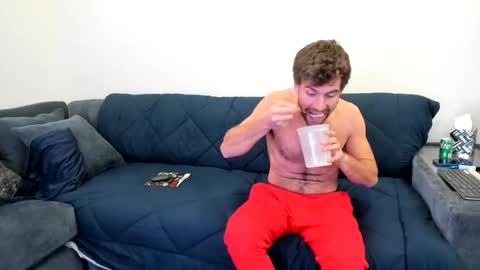 BlueCollarHunk online show from 12-17-25, 07:47