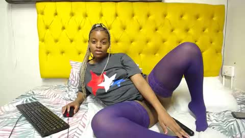 Tee online show from 02-22-25, 07:47