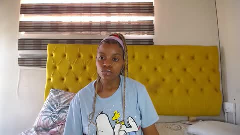 Tee online show from 02-25-25, 12:03