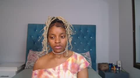 Snapshot of bluedi622952 chatting on 06-24-26, 07:07 Tee online show from 06-24-26, 07:07