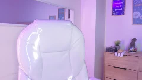        online show from 10-18-25, 10:27