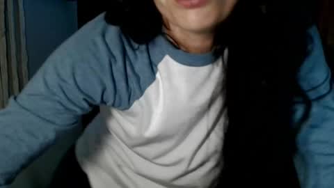 Snapshot of blueeyedlie chatting on 04-10-26, 06:23 Blueeyedlie online show from 04-10-26, 06:23