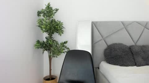 Snapshot of blueeyeslexxxy chatting on 04-18-26, 07:56 blueeyeslexxxy online show from 04-18-26, 07:56