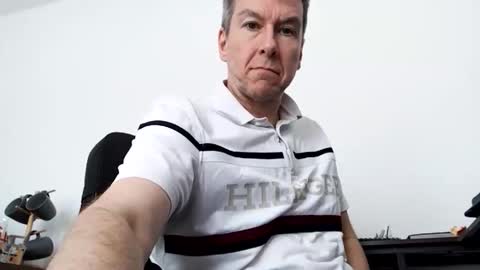 Snapshot of blueeyesteele chatting on 05-21-26, 02:35 blueeyesteele online show from 05-21-26, 02:35