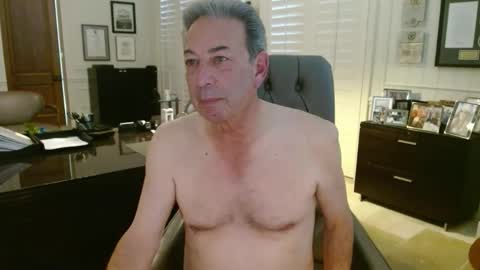 Snapshot of blueisles chatting on 02-14-26, 07:21 blueisles online show from 02-14-26, 07:21