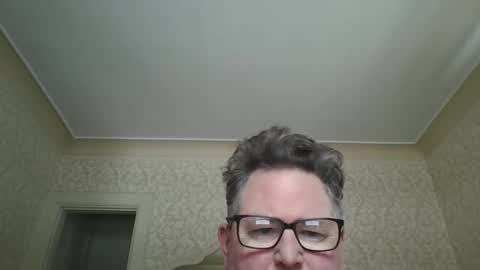 bluemoose70 online show from 12-04-24, 05:22