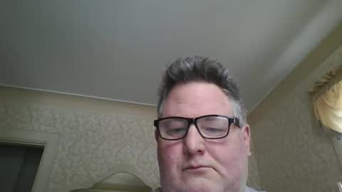 Snapshot of bluemoose70 chatting on 02-11-26, 07:19 bluemoose70 online show from 02-11-26, 07:19