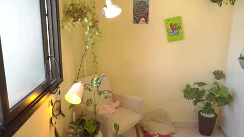 FLORAA online show from 02-09-25, 03:45