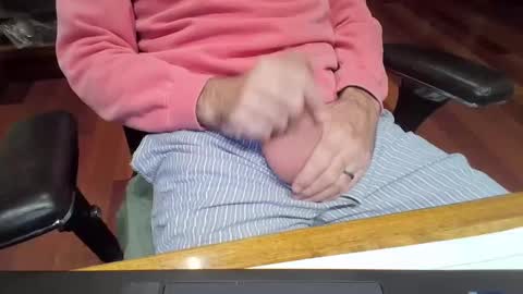 Snapshot of bluespycy chatting on 12-19-24, 11:07 bluespycy online show from 12-19-24, 11:07